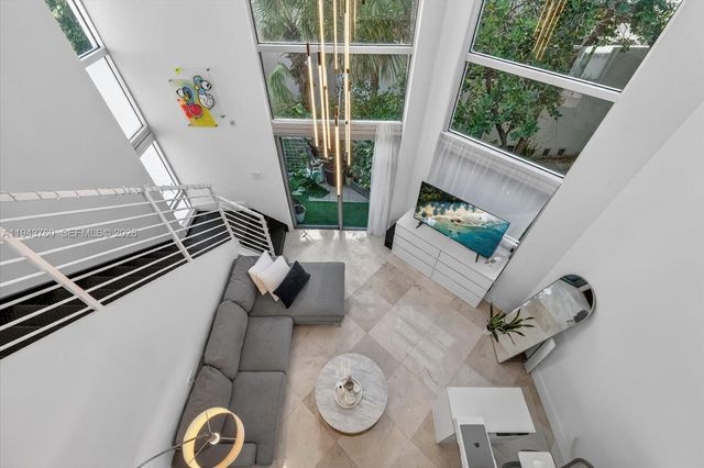 7728 Collins Ave 7, Miami Beach, FL 33141