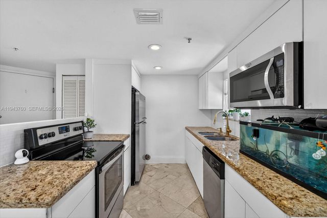 7728 Collins Ave 7, Miami Beach, FL 33141