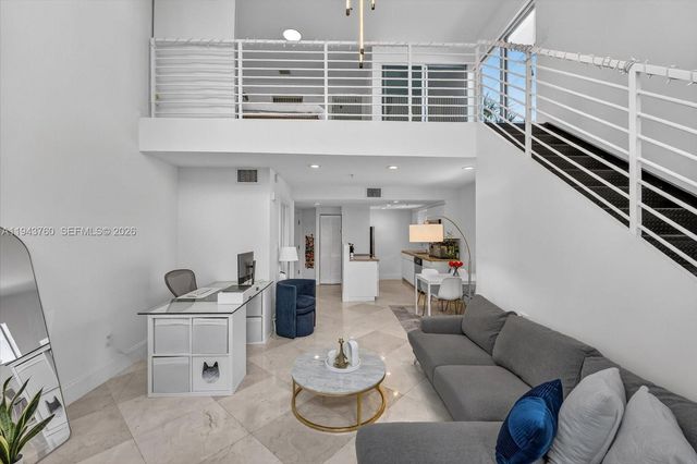 7728 Collins Ave 7, Miami Beach, FL 33141