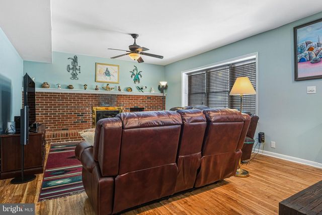 1273 QUARRY COMMONS DR, Yardley, PA 19067