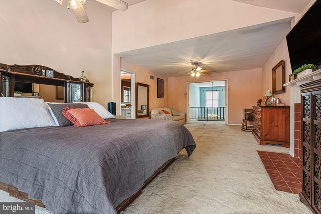 1273 QUARRY COMMONS DR, Yardley, PA 19067