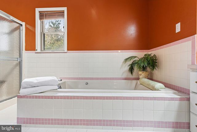 1273 QUARRY COMMONS DR, Yardley, PA 19067