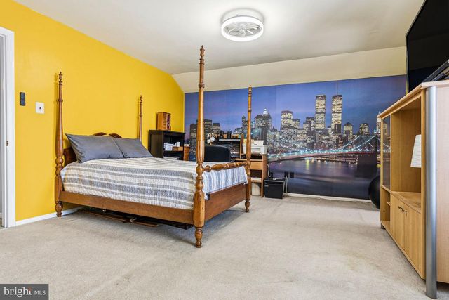 1273 QUARRY COMMONS DR, Yardley, PA 19067