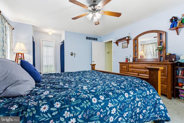 1273 QUARRY COMMONS DR, Yardley, PA 19067