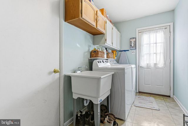 1273 QUARRY COMMONS DR, Yardley, PA 19067