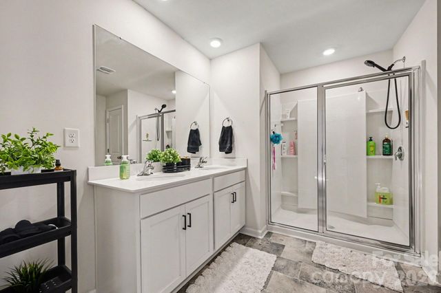 664 Saddlebred Lane, Locust, NC 28097