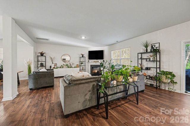 664 Saddlebred Lane, Locust, NC 28097