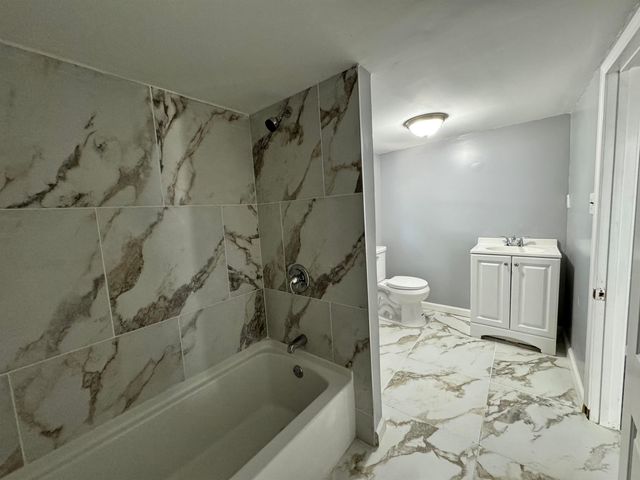 700 HARBERT DR, Savannah, TN 38372