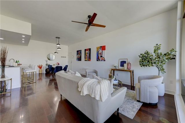 565 Peachtree NE Street 1101, Atlanta, GA 30308