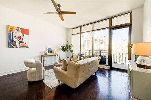 565 Peachtree NE Street 1101, Atlanta, GA 30308