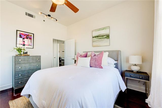 565 Peachtree NE Street 1101, Atlanta, GA 30308