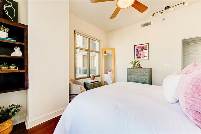 565 Peachtree NE Street 1101, Atlanta, GA 30308