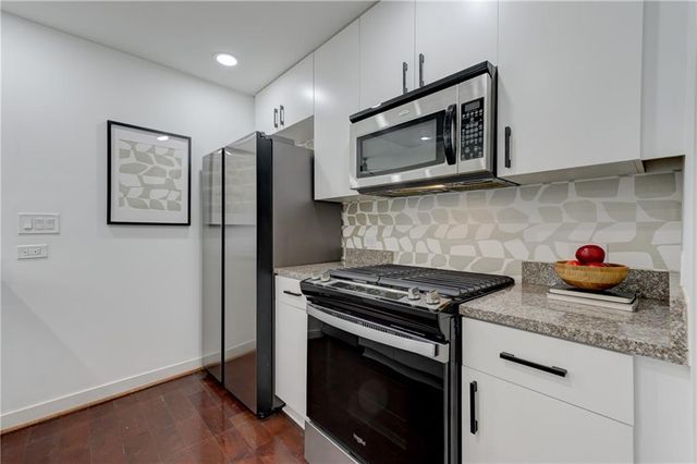 565 Peachtree NE Street 1101, Atlanta, GA 30308