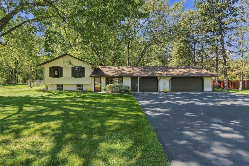 132 Quality Avenue S, Lakeland, MN 55043 — exterior