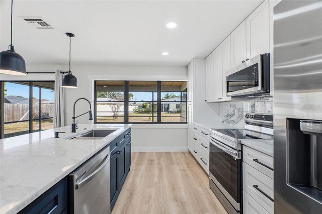 1773 COCONUT DRIVE, Venice, FL 34293