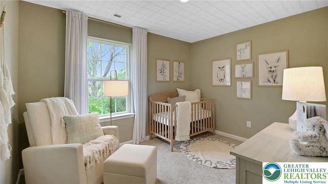 117 Winding Road, Forks Twp, PA 18040