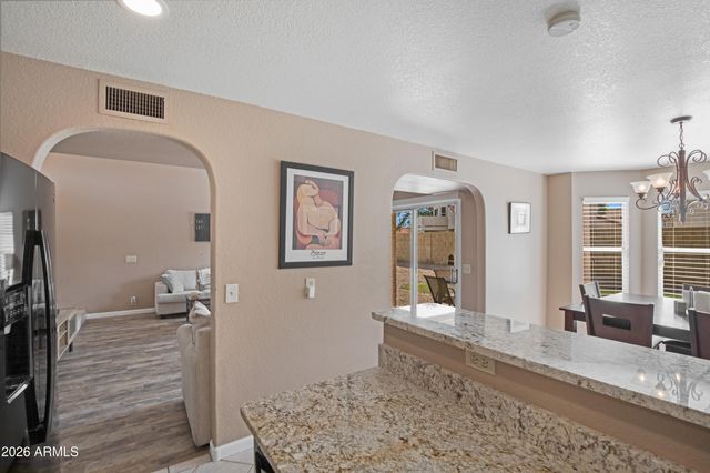 19306 N 76TH Avenue, Glendale, AZ 85308
