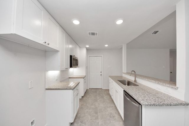 5811 Cartagena Street, Houston, TX 77035