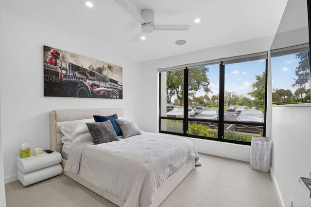 7847 Lakeside Boulevard 1014, Boca Raton, FL 33434