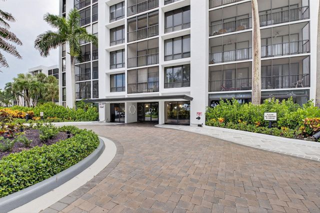 7847 Lakeside Boulevard 1014, Boca Raton, FL 33434