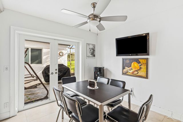 24 Cambridge Drive, Boynton Beach, FL 33436