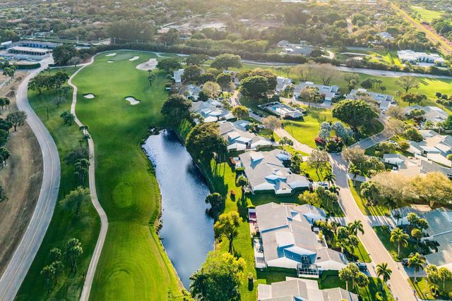 24 Cambridge Drive, Boynton Beach, FL 33436