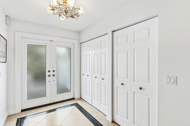 24 Cambridge Drive, Boynton Beach, FL 33436