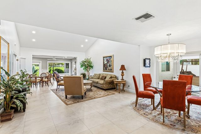 24 Cambridge Drive, Boynton Beach, FL 33436