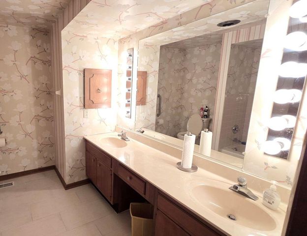 2082 Stowe Drive 2082 Stowe Drive, Springfield, OH 45505