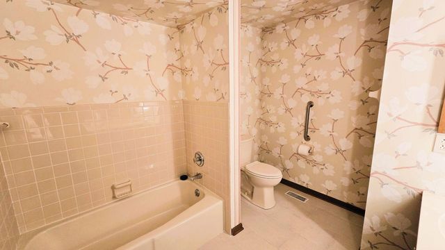 2082 Stowe Drive 2082 Stowe Drive, Springfield, OH 45505