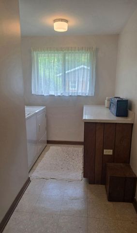 2082 Stowe Drive 2082 Stowe Drive, Springfield, OH 45505
