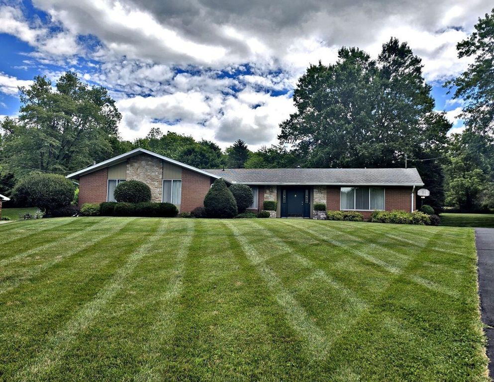 2082 Stowe Drive 2082 Stowe Drive, Springfield, OH 45505