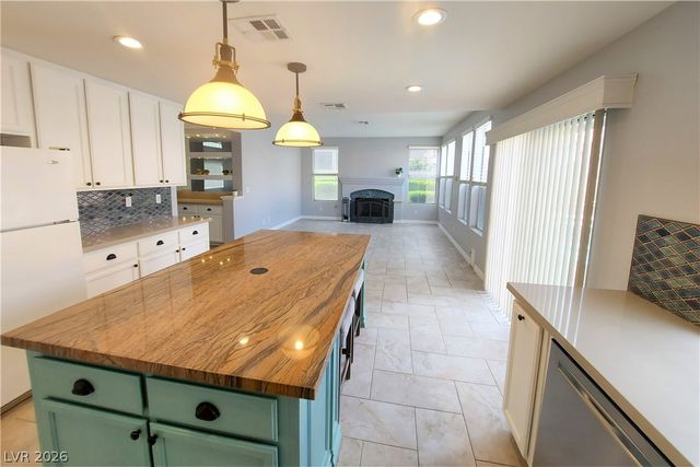 8272 Tibana Way, Las Vegas, NV 89147