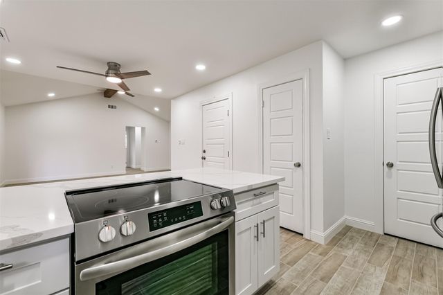 408 Christina Lane, Friendswood, TX 77546