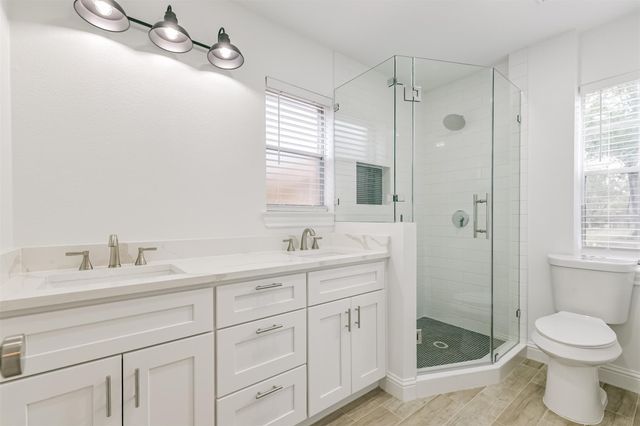 408 Christina Lane, Friendswood, TX 77546