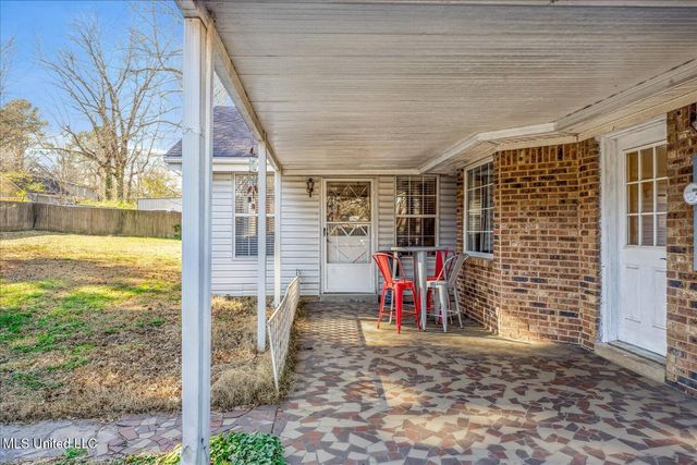 4609 Big Horn Drive, Nesbit, MS 38651