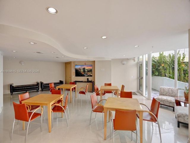 3370 Hidden Bay Dr 2715, Aventura, FL 33180