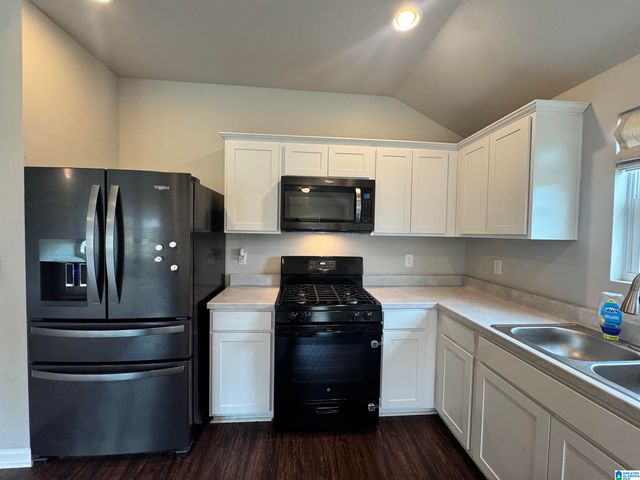 401 CLEAR CREEK LANE, Calera, AL 35040