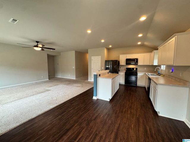 401 CLEAR CREEK LANE, Calera, AL 35040