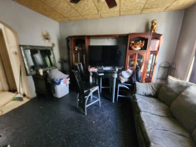 5830 S Carpenter Street, Chicago, IL 60621