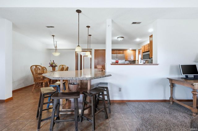 2736 Sweet Cider Road, Fort Wayne, IN 46818