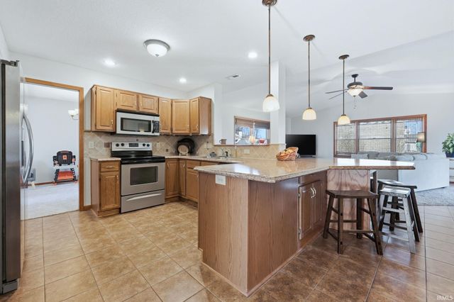 2736 Sweet Cider Road, Fort Wayne, IN 46818