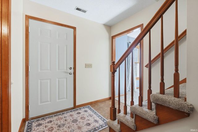 2736 Sweet Cider Road, Fort Wayne, IN 46818