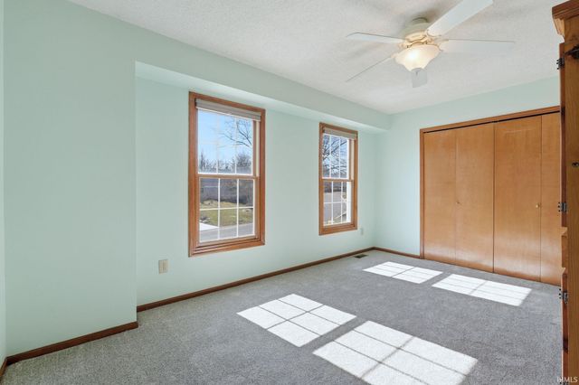 2736 Sweet Cider Road, Fort Wayne, IN 46818