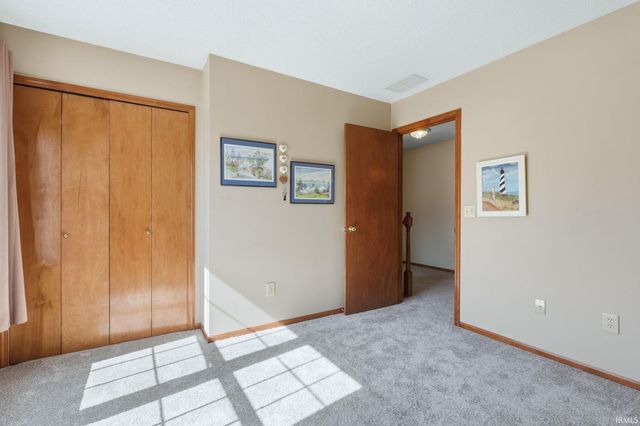 2736 Sweet Cider Road, Fort Wayne, IN 46818