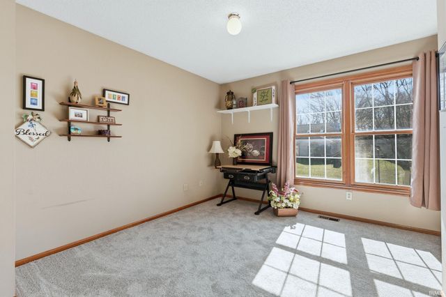 2736 Sweet Cider Road, Fort Wayne, IN 46818