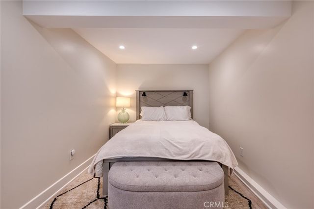 368 Oak C, Laguna Beach, CA 92651