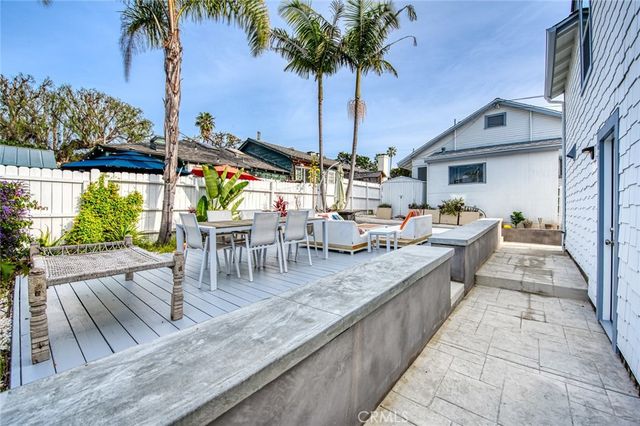 368 Oak C, Laguna Beach, CA 92651