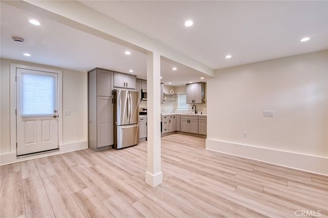 368 Oak C, Laguna Beach, CA 92651