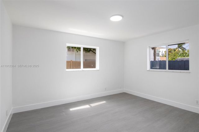 1750 NE 52nd Street, Fort Lauderdale, FL 33334